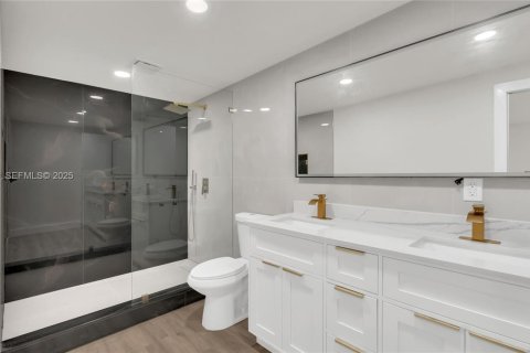 Купить виллу или дом в Майами, Флорида 4 спальни, 162.11м2, № 1988643 - фото 10