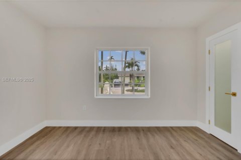 Купить виллу или дом в Майами, Флорида 4 спальни, 162.11м2, № 1988643 - фото 14