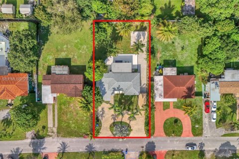 Купить виллу или дом в Майами, Флорида 4 спальни, 162.11м2, № 1988643 - фото 19