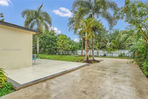 Купить виллу или дом в Майами, Флорида 4 спальни, 162.11м2, № 1988643 - фото 23