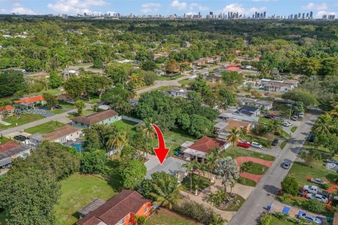 Villa ou maison à vendre à Miami, Floride: 4 chambres, 162.11 m2 № 1988643 - photo 30