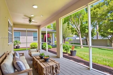 Купить виллу или дом в Холливуд, Флорида 3 спальни, 174.75м2, № 1960035 - фото 20