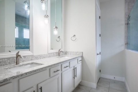 Купить виллу или дом в Холливуд, Флорида 3 спальни, 174.75м2, № 1960035 - фото 13