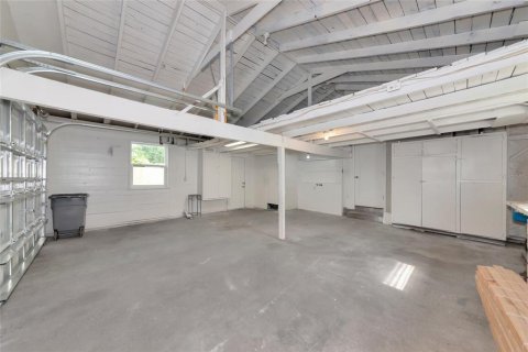 House in Saint Petersburg, Florida 3 bedrooms, 108.6 sq.m. № 1687078 - photo 13