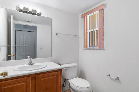 Touwnhouse à louer à Coral Springs, Floride: 3 chambres, 123.56 m2 № 1943453 - photo 4