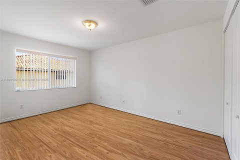 Touwnhouse à louer à Coral Springs, Floride: 3 chambres, 123.56 m2 № 1943453 - photo 7