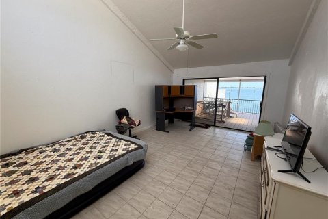 House in Punta Gorda, Florida 2 bedrooms, 138.24 sq.m. № 1755544 - photo 22