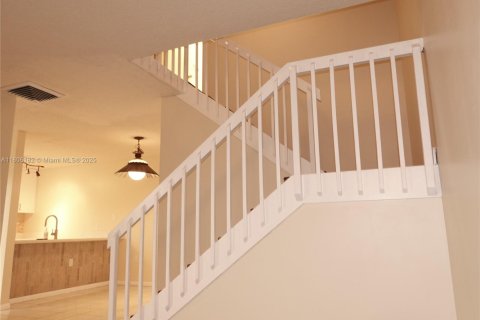 Adosado en venta en West Palm Beach, Florida, 2 dormitorios, 114.83 m2 № 1770335 - foto 19