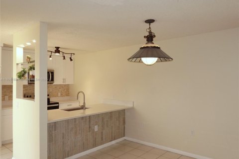 Adosado en venta en West Palm Beach, Florida, 2 dormitorios, 114.83 m2 № 1770335 - foto 15