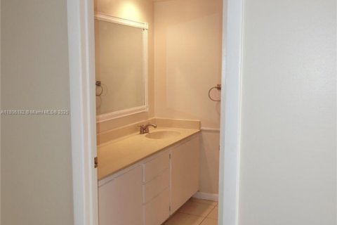 Adosado en venta en West Palm Beach, Florida, 2 dormitorios, 114.83 m2 № 1770335 - foto 26