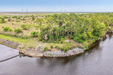 Immobilier commercial à vendre à Palm City, Floride № 2083318 - photo 18
