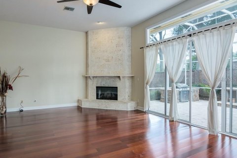 Villa ou maison à louer à Orlando, Floride: 4 chambres, 272.48 m2 № 2384057 - photo 2
