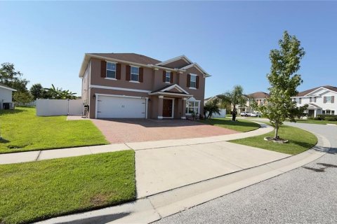 Casa en venta en Kissimmee, Florida, 4 dormitorios, 261.43 m2 № 2358988 - foto 17