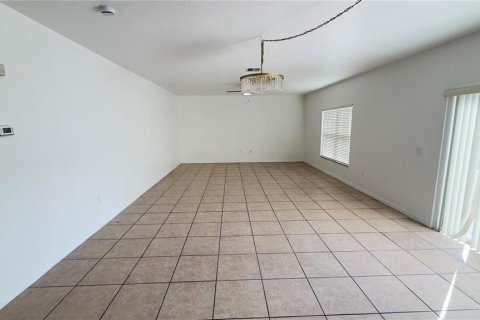 Casa en venta en Kissimmee, Florida, 4 dormitorios, 261.43 m2 № 2358988 - foto 21