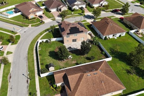Casa en venta en Kissimmee, Florida, 4 dormitorios, 261.43 m2 № 2358988 - foto 9