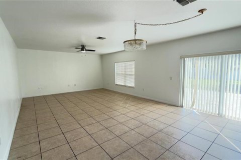 Casa en venta en Kissimmee, Florida, 4 dormitorios, 261.43 m2 № 2358988 - foto 23