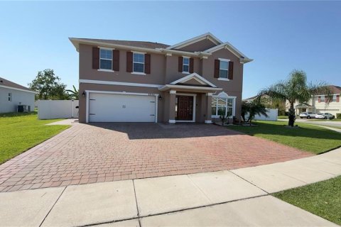 Casa en venta en Kissimmee, Florida, 4 dormitorios, 261.43 m2 № 2358988 - foto 4