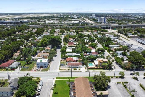 Immobilier commercial à vendre à West Palm Beach, Floride: 156.26 m2 № 2270462 - photo 23