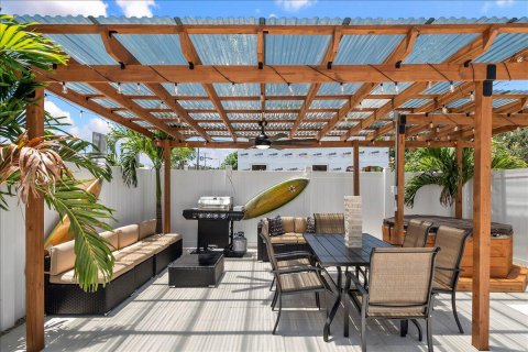 Immobilier commercial à vendre à West Palm Beach, Floride: 156.26 m2 № 2270462 - photo 6