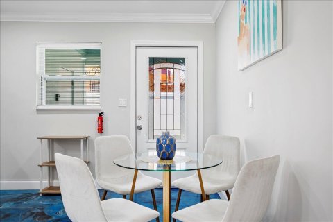 Immobilier commercial à vendre à West Palm Beach, Floride: 156.26 m2 № 2270462 - photo 14