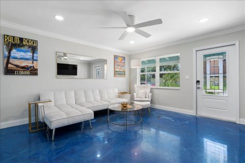 Immobilier commercial à vendre à West Palm Beach, Floride: 156.26 m2 № 2270462 - photo 5