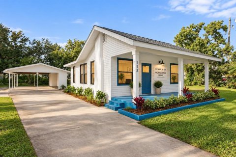 Commercial property in Tarpon Springs, Florida 96.25 sq.m. № 2351827