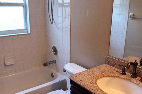 Casa en alquiler en Valrico, Florida, 3 dormitorios, 140.84 m2 № 2107501 - foto 14