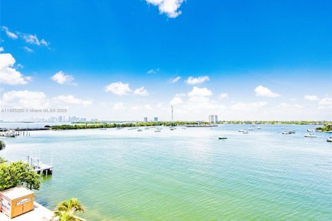 Купить кондоминиум в Норт-Бей-Виллидж, Флорида 1 спальня, 70.61м2, № 1931248 - фото 3