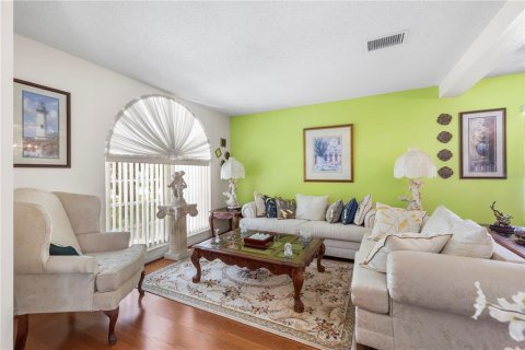 Casa en venta en Tampa, Florida, 4 dormitorios, 202.62 m2 № 2314458 - foto 13