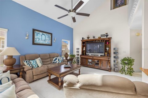 Casa en venta en Tampa, Florida, 4 dormitorios, 202.62 m2 № 2314458 - foto 9