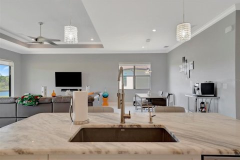 Купить виллу или дом в Сарасота, Флорида 11 комнат, 224.92м2, № 1915709 - фото 25