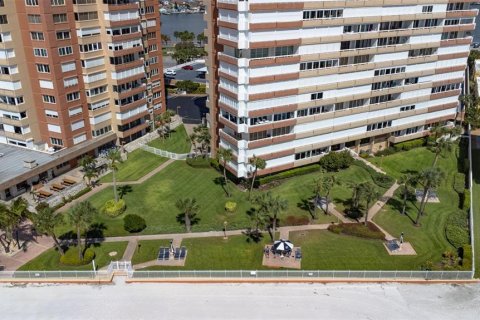 Copropriété à vendre à Redington Shores, Floride: 2 chambres, 108.23 m2 № 2360903 - photo 28