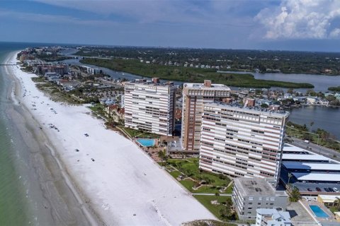 Copropriété à vendre à Redington Shores, Floride: 2 chambres, 108.23 m2 № 2360903 - photo 30