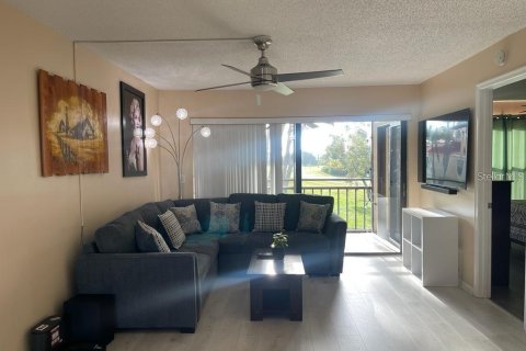 Condominio en venta en Saint Petersburg, Florida, 2 dormitorios, 82.68 m2 № 2306815 - foto 10
