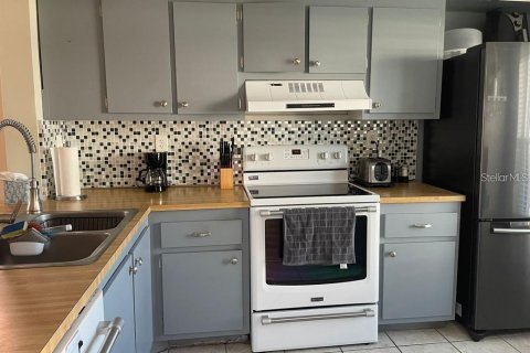 Condominio en venta en Saint Petersburg, Florida, 2 dormitorios, 82.68 m2 № 2306815 - foto 7