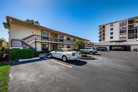Condominio en venta en Saint Petersburg, Florida, 2 dormitorios, 82.68 m2 № 2306815 - foto 2