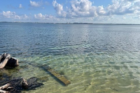 Condominio en venta en Saint Petersburg, Florida, 2 dormitorios, 82.68 m2 № 2306815 - foto 5