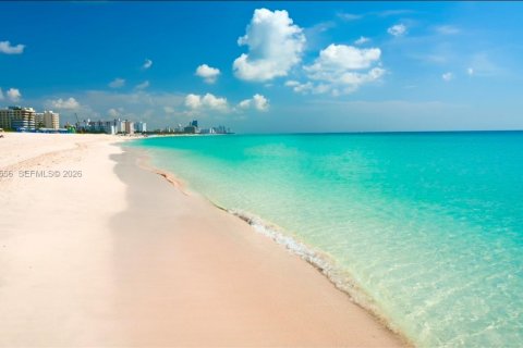 Propiedad comercial en venta en Miami Beach, Florida, 237.64 m2 № 2178916 - foto 3