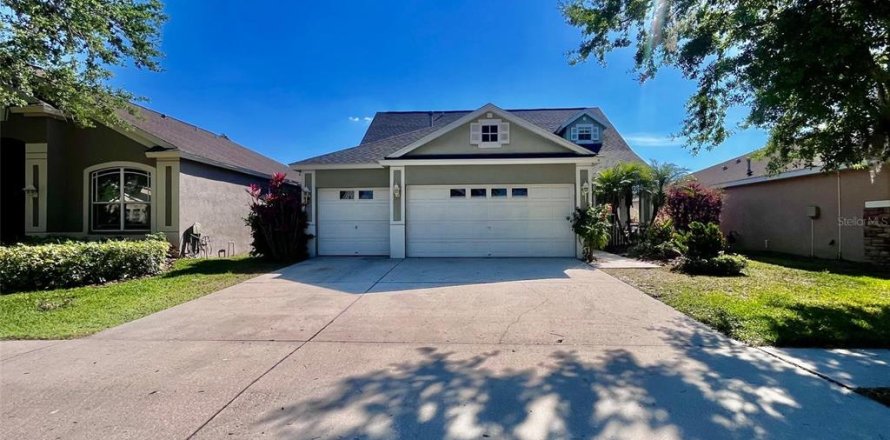 House in Fish Hawk, Florida 4 bedrooms, 198.53 sq.m. № 1716983