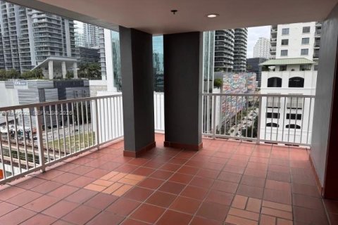 Copropriété à vendre à Miami, Floride: 3 chambres, 97.55 m2 № 2003440 - photo 19