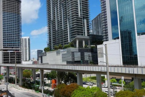 Copropriété à vendre à Miami, Floride: 3 chambres, 97.55 m2 № 2003440 - photo 23