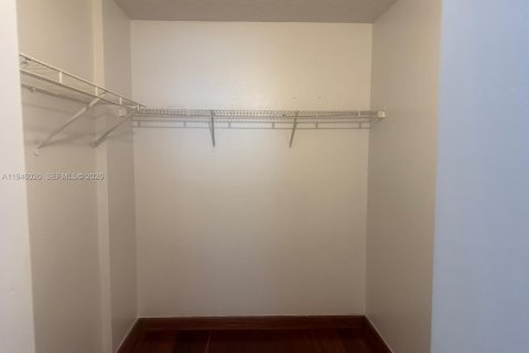 Copropriété à vendre à Miami, Floride: 3 chambres, 97.55 m2 № 2003440 - photo 13