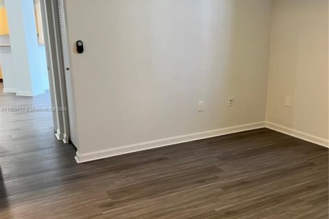 Купить кондоминиум в Холливуд, Флорида 2 спальни, 104.98м2, № 1961320 - фото 17