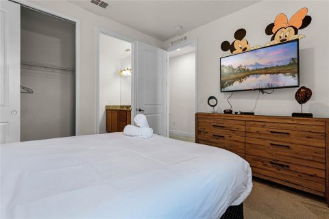 Casa en venta en Kissimmee, Florida, 8 dormitorios, 316.98 m2 № 1525487 - foto 24