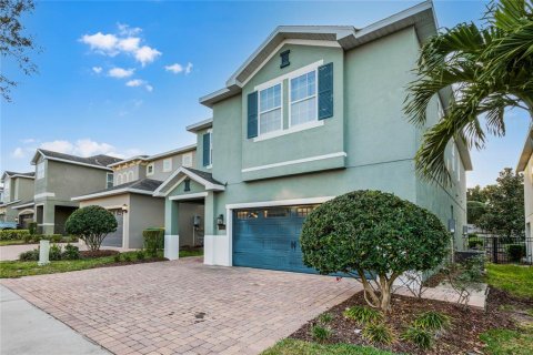 Casa en venta en Kissimmee, Florida, 8 dormitorios, 316.98 m2 № 1525487 - foto 4