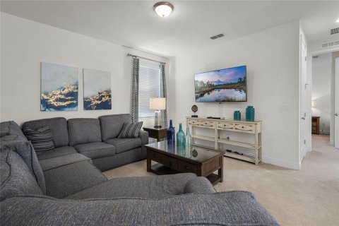 Casa en venta en Kissimmee, Florida, 8 dormitorios, 316.98 m2 № 1525487 - foto 16