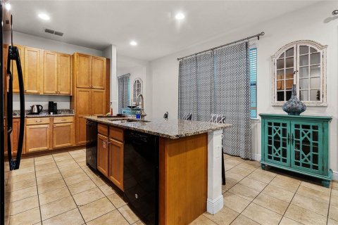 Casa en venta en Kissimmee, Florida, 8 dormitorios, 316.98 m2 № 1525487 - foto 10