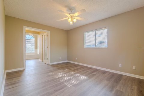 House in Ocala, Florida 2 bedrooms, 109.35 sq.m. № 1760438 - photo 24