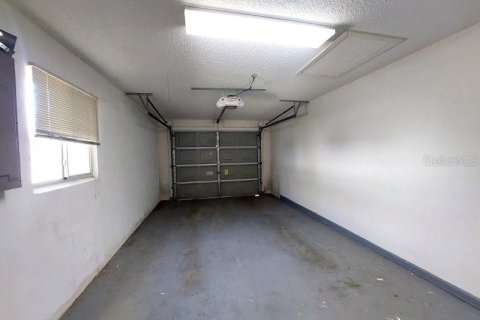House in Ocala, Florida 2 bedrooms, 109.35 sq.m. № 1760438 - photo 6