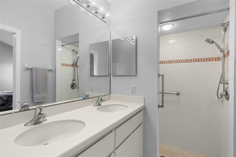 House in Leesburg, Florida 2 bedrooms, 123 sq.m. № 1791842 - photo 19